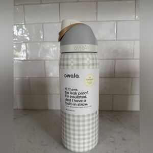 Owala Picnic Perfection water bottle- NWT